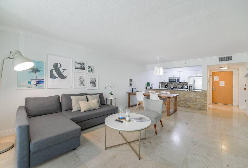 Centric Modern 40Thfloor Brickell Condo Free Parking By Palermo Home Miami Exterior foto