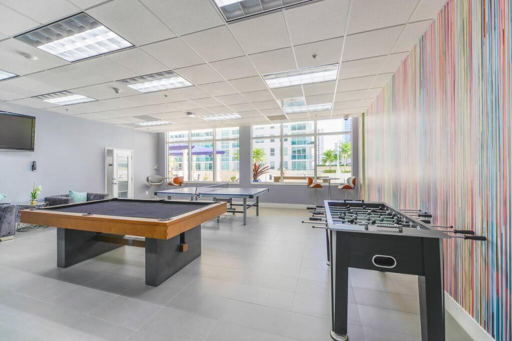 Centric Modern 40Thfloor Brickell Condo Free Parking By Palermo Home Miami Exterior foto